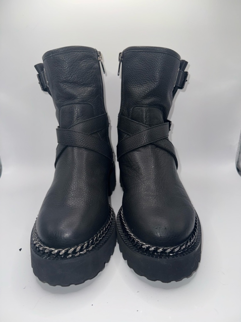 SOLD Vince Camuto Black Leather Chain Moto Boots Size 7 - Picture 14 of 17